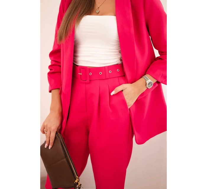 Elegantní souprava saka a kalhot růžové barvy