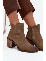 Dámské kotníkové boty z přírodního semiše na sloupku vyhřívané model 21712763 khaki - SERGIO LEONE Dámské kotníkové boty z přírodního semiše na sloupku vyhřívané model 21712763 khaki - SERGIO LEONE