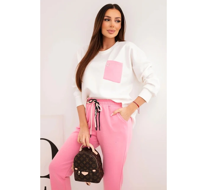 Dámský komplet máslový s kontrastní kapsou světle růžový