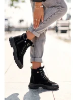 Zateplené semišové dámské botky Trapery černé Jailina Zateplené semišové dámské botky Trapery černé Jailina
