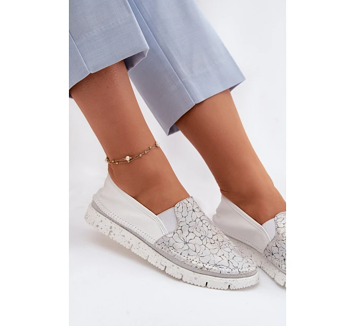 Dámské nazouvací kožené polobotky Maciejka 03512-70 Bílá-Stříbrná