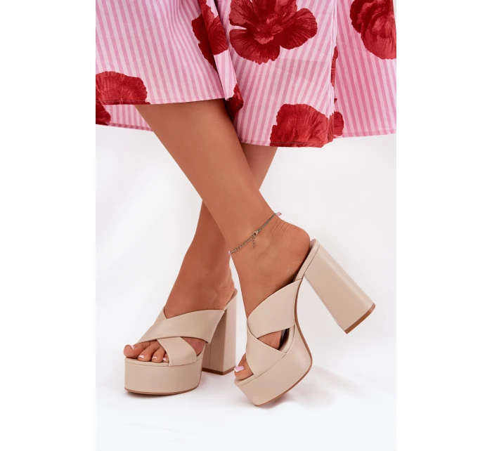 Dámské Klapky Na Platformě A Podpatku Béžové model 21688158 - Boto Dámské Klapky Na Platformě A Podpatku Béžové model 21688158 - Boto