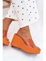 Dámské nazouváky na platformě s průhledným páskem Oranžové Zolretia Dámské nazouváky na platformě s průhledným páskem Oranžové Zolretia