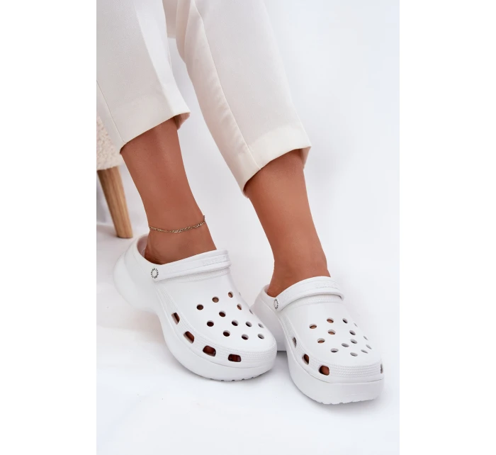 Dámské Pěnové Pantofle Na Masivní Podešvi Big Star RR274A119 Bílé Dámské Pěnové Pantofle Na Masivní Podešvi Big Star RR274A119 Bílé