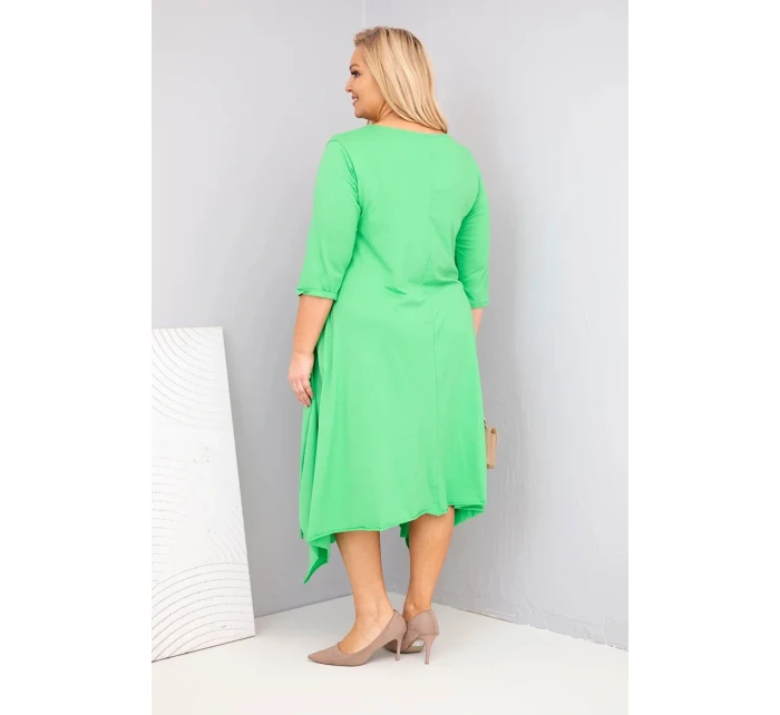 Dámské bavlněné šaty Plus Size s asymetrickým lemem světle zelená