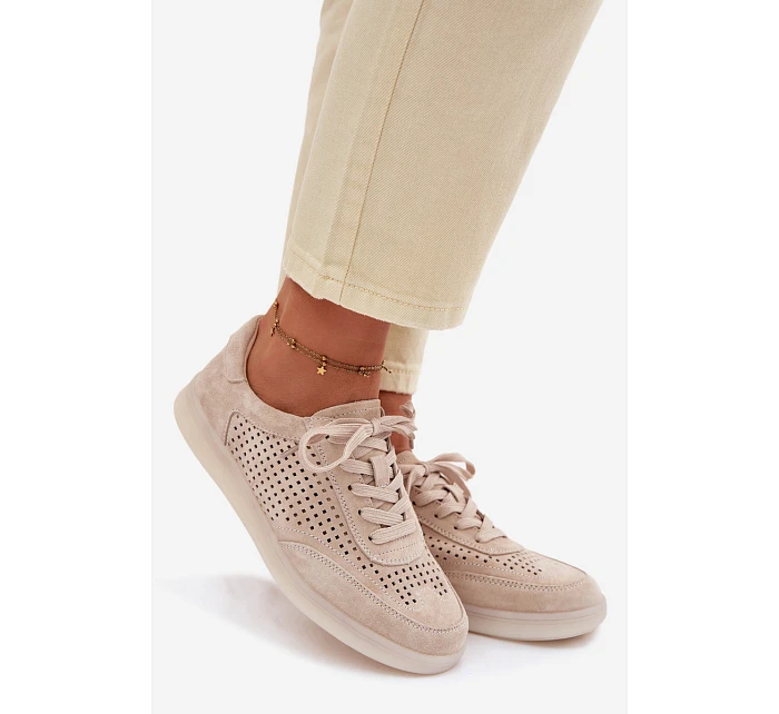 Kožené semišové dámské tenisky s otvory Béžové model 22100230 - Boto Kožené semišové dámské tenisky s otvory Béžové model 22100230 - Boto