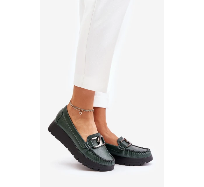 Kožené mokasíny na platformě s ozdobou tmavě zelené model 21673741 - Zazoo