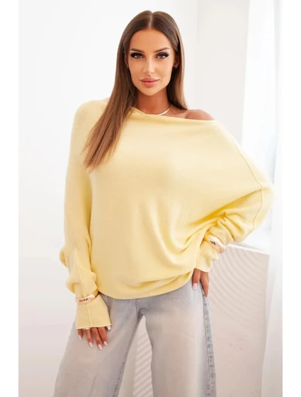 Dámský asymetrický viskózový svetr typu netopýr žlutý Dámský asymetrický viskózový svetr typu netopýr žlutý
