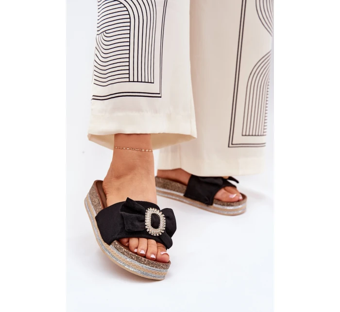 Dámské Sandały Na Platformě S Mašlí A Černé model 21689873 - Boto Dámské Sandały Na Platformě S Mašlí A Černé model 21689873 - Boto