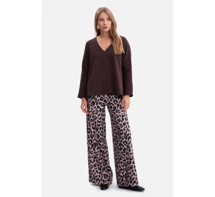 B304 Pletený svetr s výstřihem do V - tmavá čokoláda