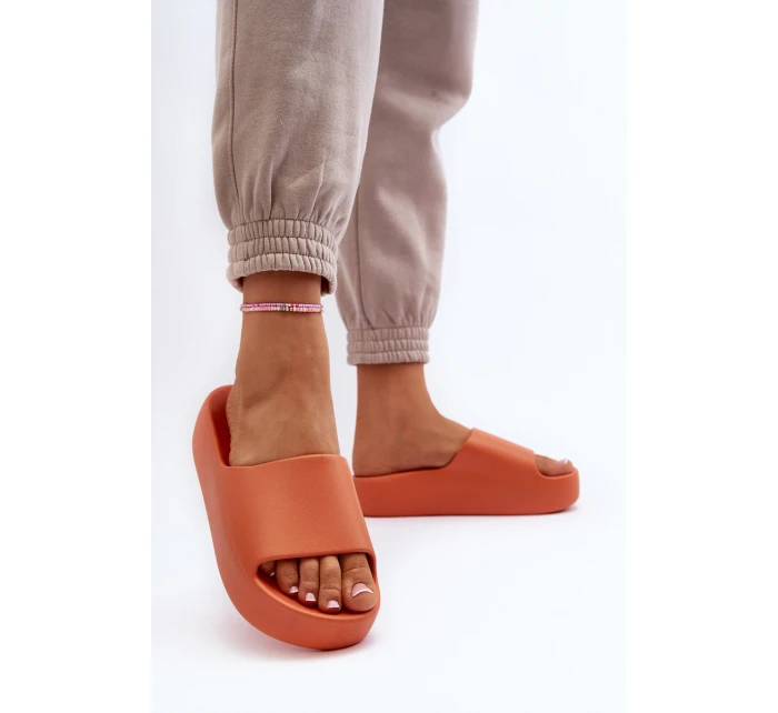 Dámské žabky na tlusté podrážce oranžové model 21649917 - Boto Dámské žabky na tlusté podrážce oranžové model 21649917 - Boto