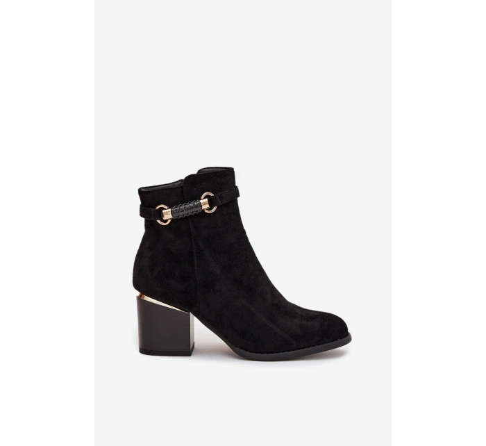 Dámské zimní kozačky na podpatku s ozdobným páskem Černé model 21711606 - Boto