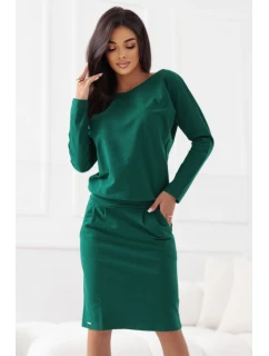 Teplákové šaty s dlouhým rukávem a kapsami střih s výstřihem na zádech zelené model 21303434 - numoco