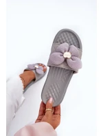 Dámské šedé sandály s ozdobou na nízké platformě Cedrella Dámské šedé sandály s ozdobou na nízké platformě Cedrella