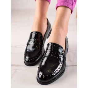 Výborné černé  polobotky dámské na plochém podpatku