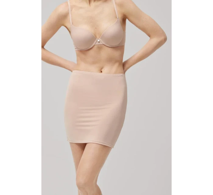 model 20124756 - Ysabel Mora