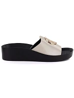 Dámské žabky na zlaté platformě model 22072433 - Potocki