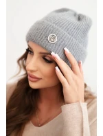 Dámská zimní čepice model 21441800 s ozdobným knoflíkem tmavě šedá - K-Fashion Dámská zimní čepice model 21441800 s ozdobným knoflíkem tmavě šedá - K-Fashion
