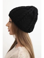 Dámská zimní čepice z vlny s copánkovým vzorem K452 černá