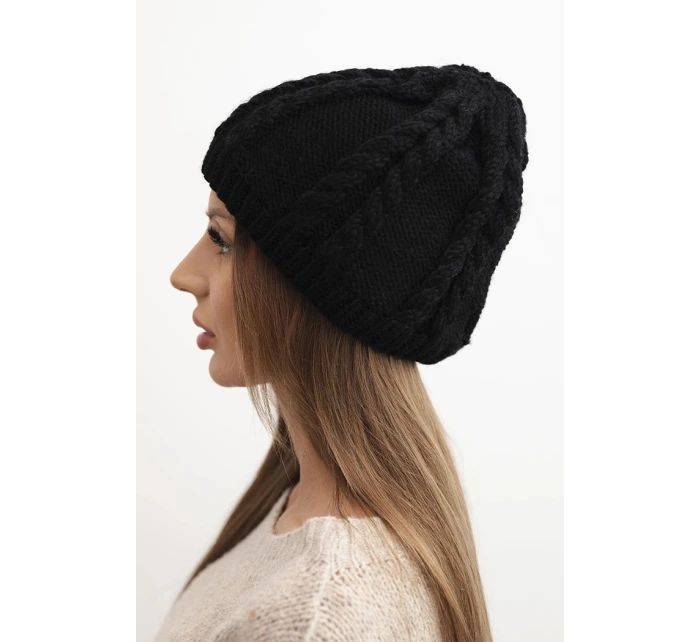 Dámská zimní čepice z vlny s copánkovým vzorem K452 černá