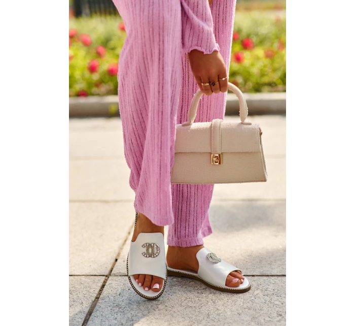 Elegantní Dámské Lesklé Žabky S Ozdobou S.Barski KV27-050 Stříbrné Elegantní Dámské Lesklé Žabky S Ozdobou S.Barski KV27-050 Stříbrné