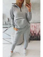 Izolovaná sada s ozdobnou kapsou šedá