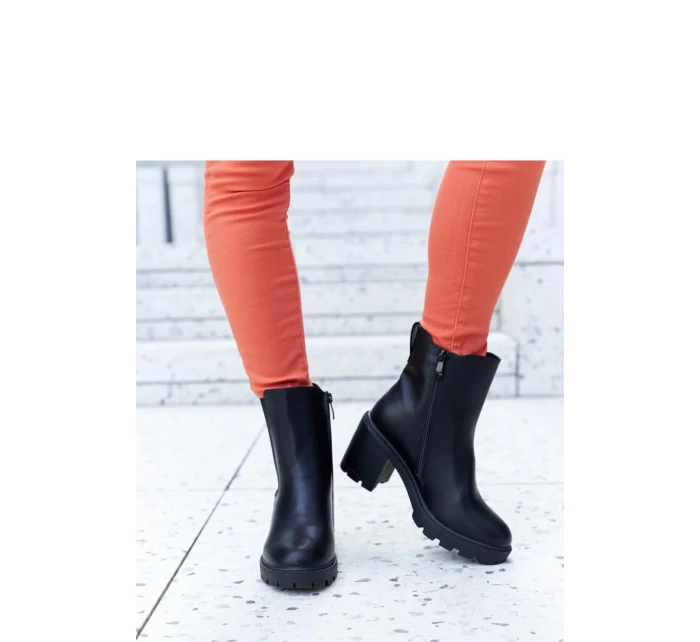 Boty na podpatku model 204766 Solea Boty na podpatku model 204766 Solea