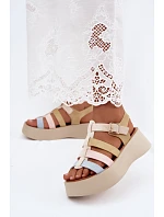 Sandy na platformě model 228949 Step in style Sandy na platformě model 228949 Step in style