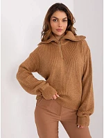 Dámský volný svetr s rozepnutým rolákem camel (0374) Dámský volný svetr s rozepnutým rolákem camel (0374)