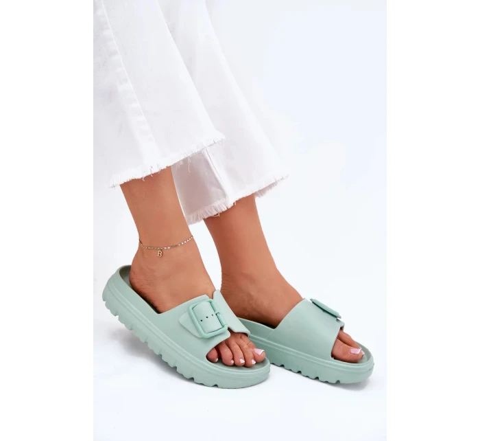Dámské pěnové pantofle na platformě s přezkou – zelené