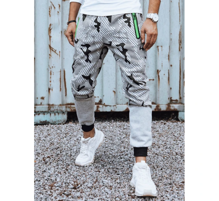 Pánské světle šedé teplákové kalhoty moro Dstreet model 21980107 - FashionStreet Pánské světle šedé teplákové kalhoty moro Dstreet model 21980107 - FashionStreet