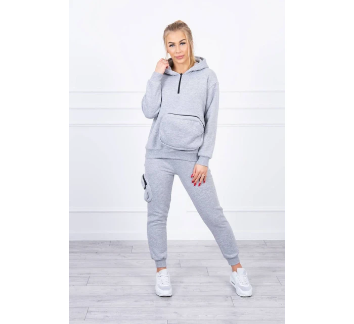 Izolovaná sada s ozdobnou kapsou šedá