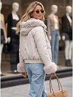Dámská krátká zimní bunda s kožešinou, světle béžová, FashionStreet TY6000 Dámská krátká zimní bunda s kožešinou, světle béžová, FashionStreet TY6000