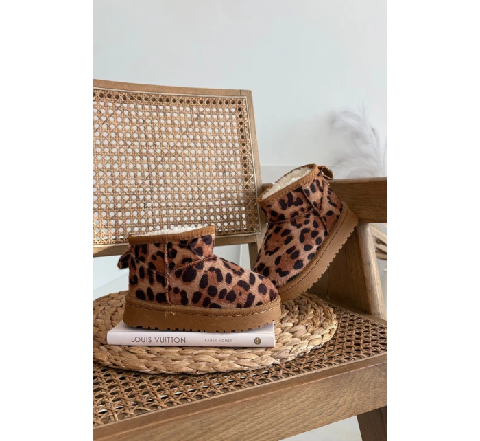 Dětské sněhule vyhřívané s Panterka Hnědé model 21718620 - Boto Dětské sněhule vyhřívané s Panterka Hnědé model 21718620 - Boto