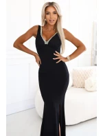 623-1 Večerní maxi šaty s rozparkem, krajkou a ozdobným výstřihem - černé 623-1 Večerní maxi šaty s rozparkem, krajkou a ozdobným výstřihem - černé