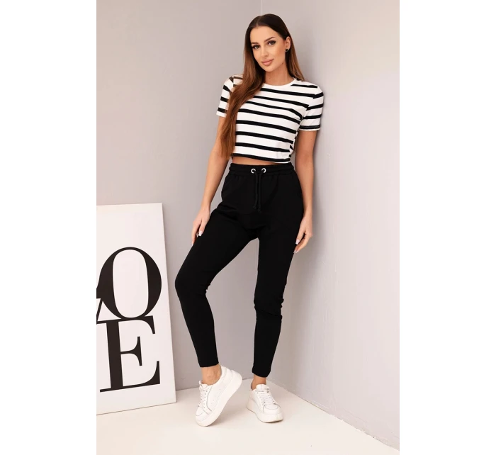 Dámské tepláky s elastickým pasem a šňůrkou černé