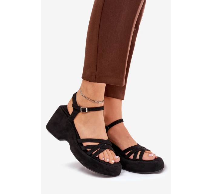 Sandály Na Platformě A Klínu Z Eko Semiše Černé model 21687601 - Boto Sandály Na Platformě A Klínu Z Eko Semiše Černé model 21687601 - Boto