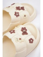 Pěnové Pantofle S Ecru model 21694131 - Boto Pěnové Pantofle S Ecru model 21694131 - Boto