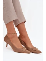 Dámské lodičky s ozdobným detailem tmavě béžové model 21752731 - Boto