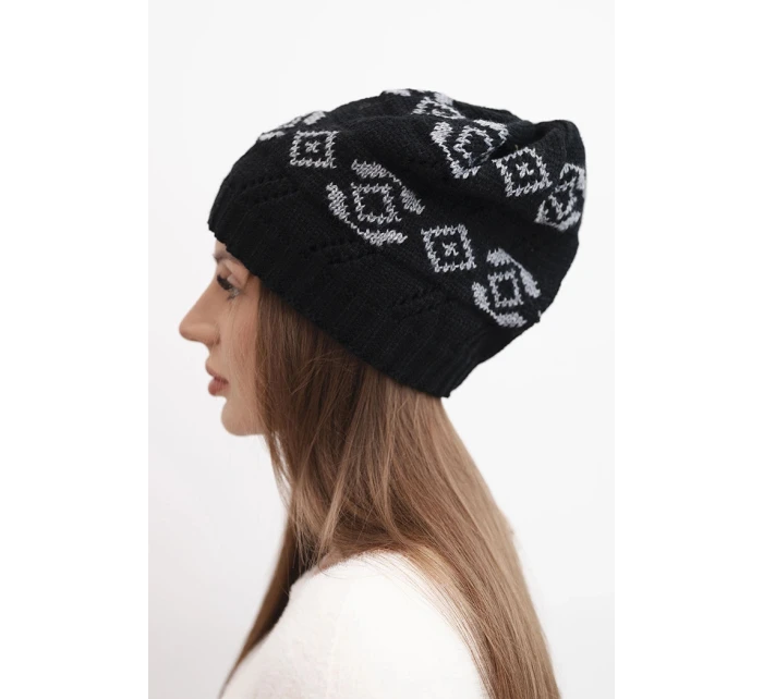 Dámská zimní čepice z vlny s geometrickým vzorem model 21867910 černá + šedá - K-Fashion