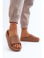 Dámské žabky na tlusté podrážce hnědé model 21649924 - Boto Dámské žabky na tlusté podrážce hnědé model 21649924 - Boto