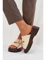 Dámské pantofle na platformě se zlatými sponami světle béžové Renelisse