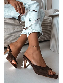 Klapky na podpatku model 226523 Step in style