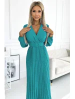 Dámské plisované midi šaty v mořské barvě s výstřihem, dlouhými rukávy a širokým opaskem model 22077536 - numoco basic Dámské plisované midi šaty v mořské barvě s výstřihem, dlouhými rukávy a širokým opaskem model 22077536 - numoco basic