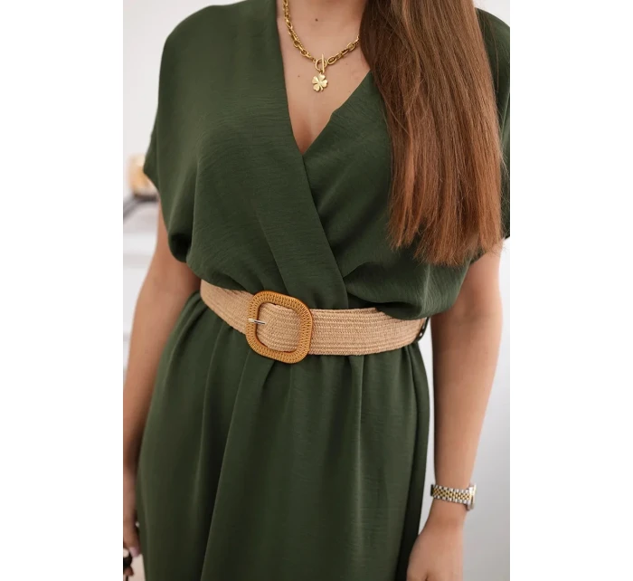 Dlouhé šaty s ozdobným páskem khaki barvy