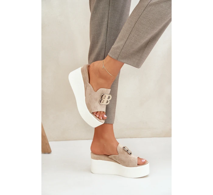Sandály Na Platformě A Klínu S Ozdobou Béžové model 21682657 - Boto Sandály Na Platformě A Klínu S Ozdobou Béžové model 21682657 - Boto