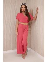 Kombinéza s ozdobným páskem v pase korálový Kombinéza s ozdobným páskem v pase korálový