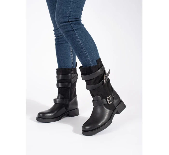 Krásné dámské kotníčkové boty černé na širokém podpatku Krásné dámské kotníčkové boty černé na širokém podpatku