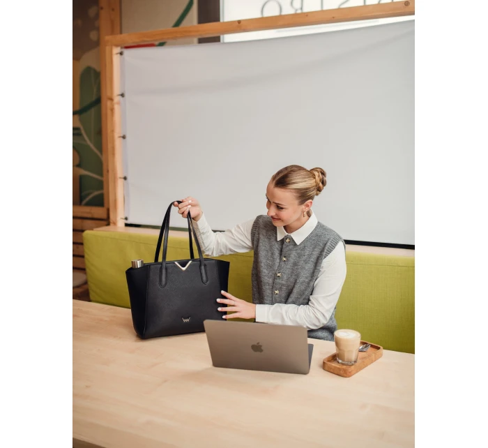 Velká kabelka VUCH Eirene Black Velká kabelka VUCH Eirene Black