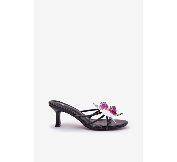 Dámské Pantofle Na Podpatku Se Umělou Květinou Černé Reyi Dámské Pantofle Na Podpatku Se Umělou Květinou Černé Reyi